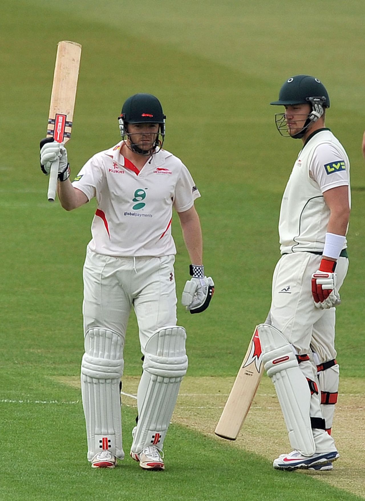 Niall O'Brien acknowledges his hundred, Leicestershire v Glamorgan, County Championship, Division Two, Grace Road, April 28, 2014