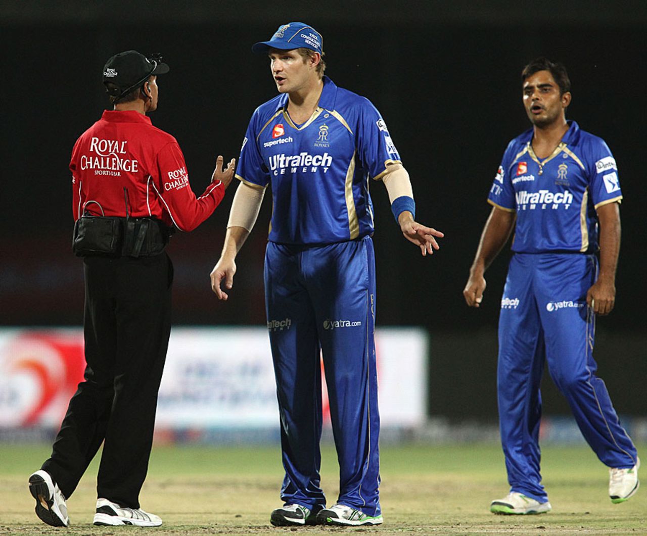 Shane Watson has a chat with umpire Sanjay Hazare over a run-out appeal that wasn't referred, Delhi Daredevils v Rajasthan Royals, IPL, Delhi, May 3, 2014