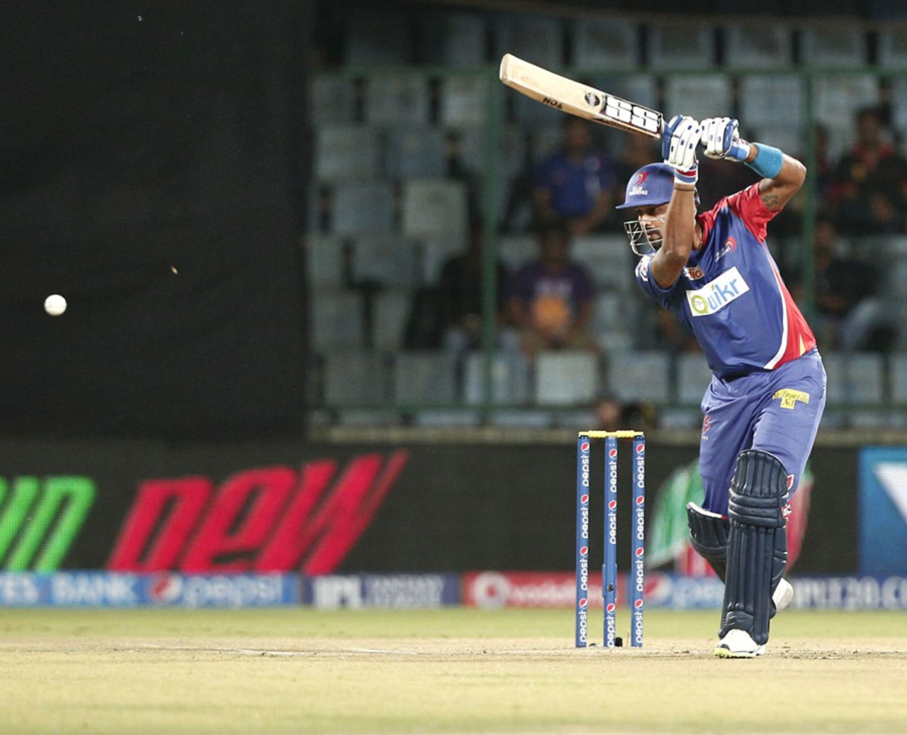 M Vijay strokes through the off side, Delhi Daredevils v Chennai Super Kings, IPL 2014, Delhi, May 5, 2014