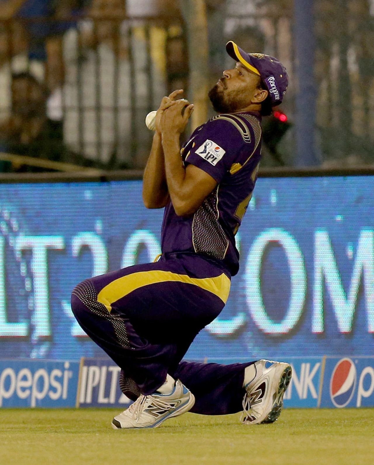 Yusuf Pathan fluffs a catch, Kolkata Knight Riders v Mumbai Indians, IPL 2014, Cuttack, May 14, 2014