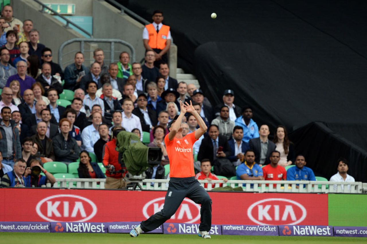 Alex Hales steadies himself under a catch, England v Sri Lanka, T20, The Oval, May 20, 2014