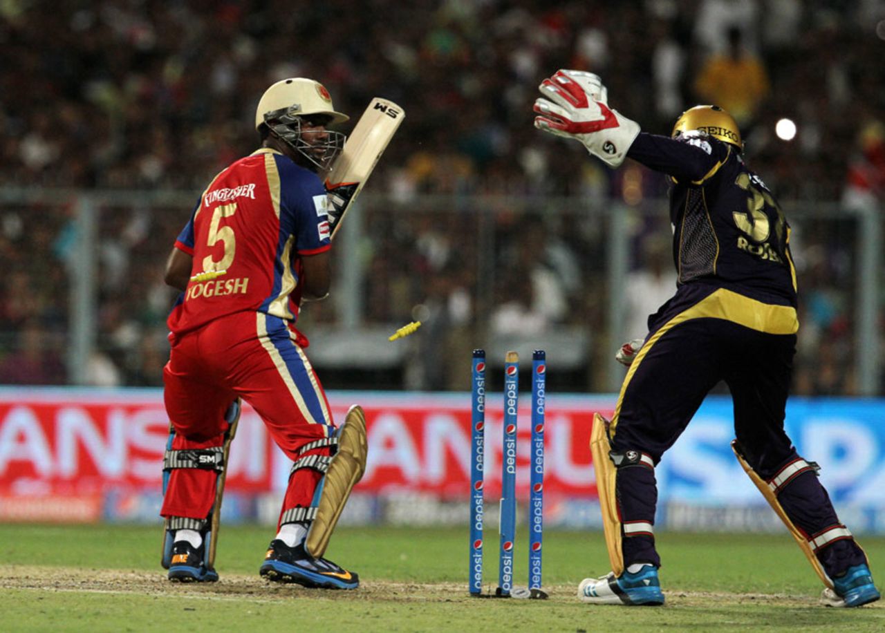 Yogesh Takawale is bowled, Kolkata Knight Riders v Royal Challengers Bangalore, IPL 2014, Kolkata, May 22, 2014