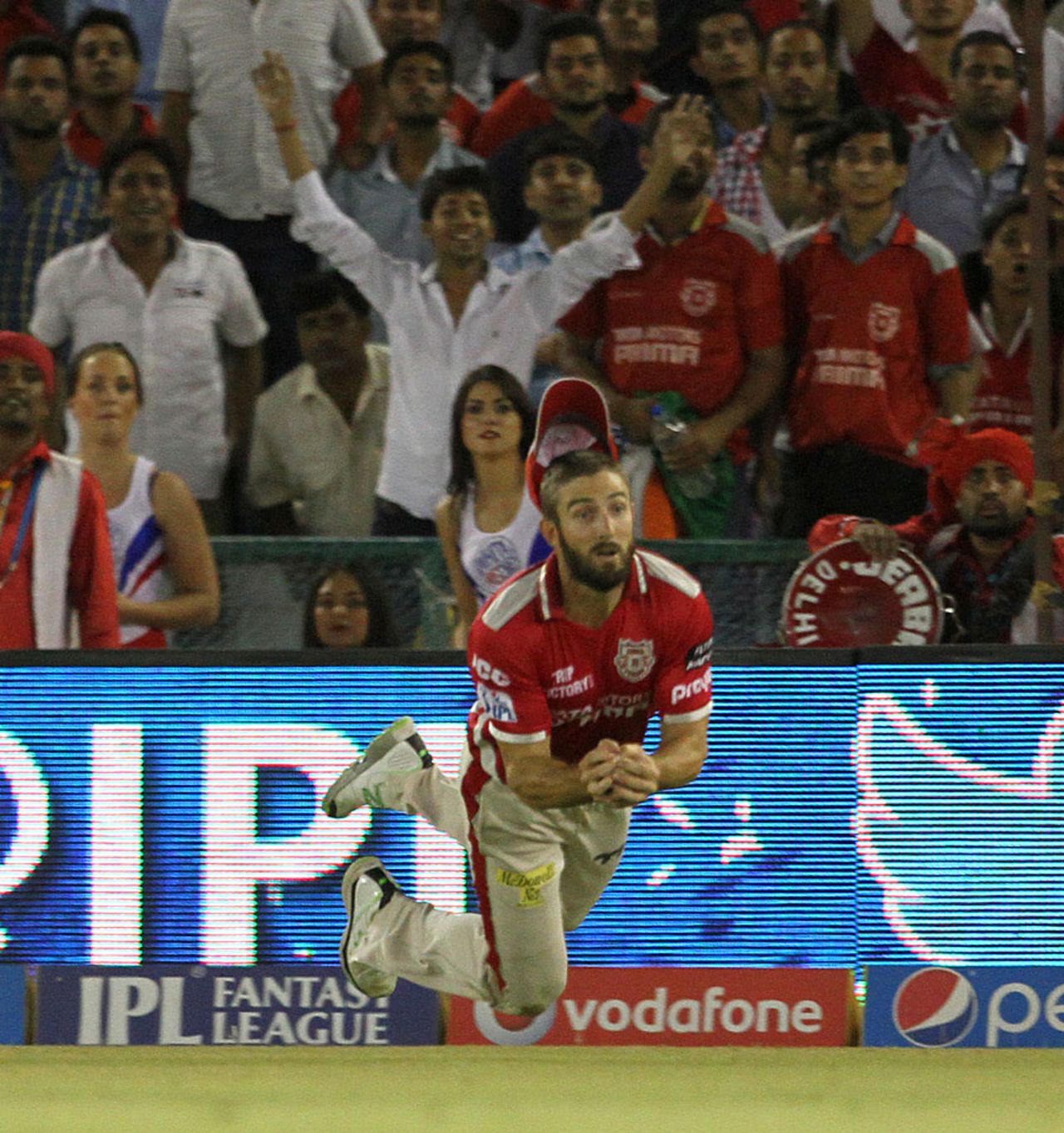 Shaun Marsh dives in the outfield to complete a fine running catch, Kings XI Punjab v Rajasthan Royals, IPL 2014, Mohali, May 23, 2014