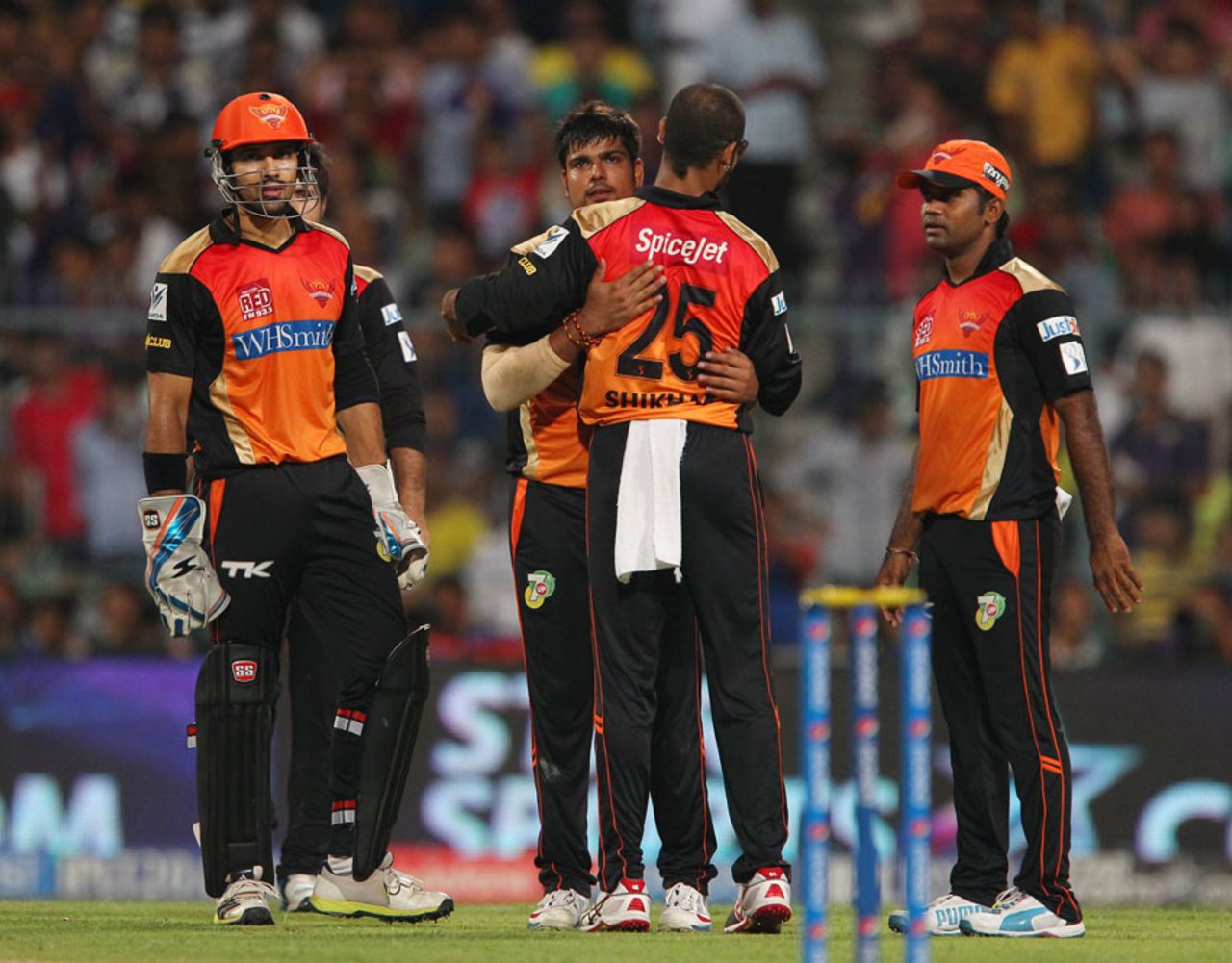 Karn Sharma picked up four wickets, Kolkata Knight Riders v Sunrisers Hyderabad, IPL 2014, Kolkata, May 24, 2014