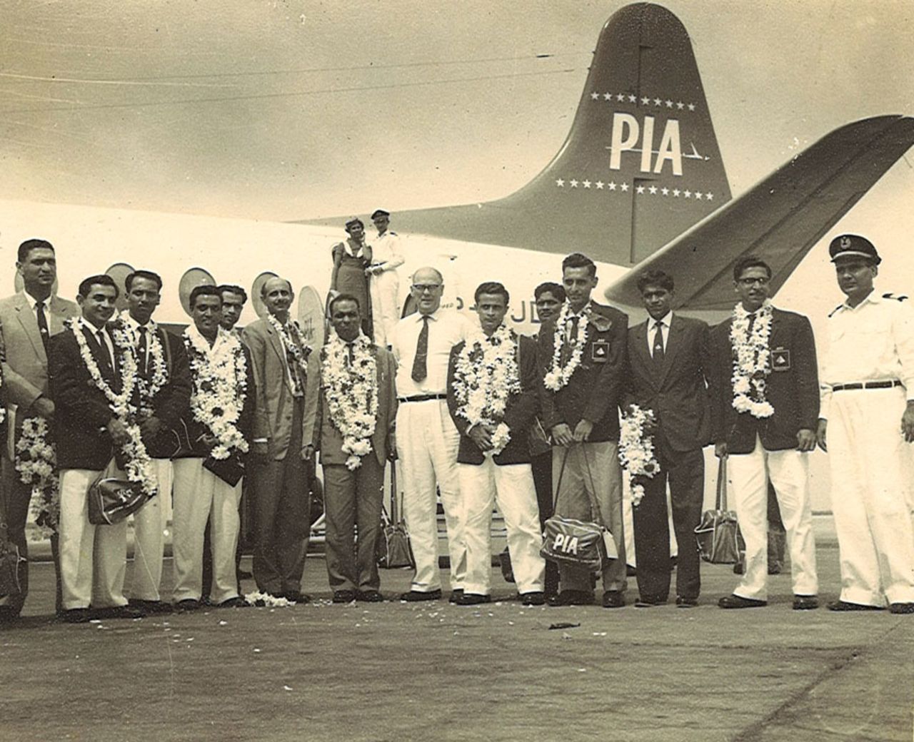 The ACC team (left to right) Polly Umrigar, Dinesh Medh, SD Rege, Ebrahim Maka, Bapu Nadkarni, Rusi Modi, Madhav Mantri, WB Banks (GM manager, ACC Karachi), AH Vasania, Vishwanath Bondre, N Jilla, Ramakant Desai, SV Nadkarni and a PIA official, Karachi, September 1961