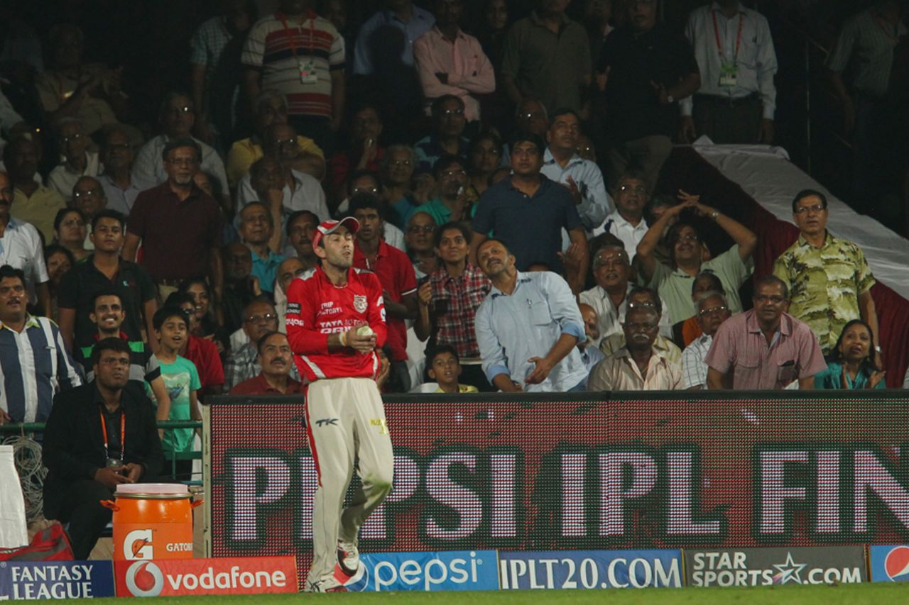 Glenn Maxwell catches Yusuf Pathan right on the boundary, Kolkata Knight Riders v Kings XI Punjab, IPL 2014, final, June 1, 2014