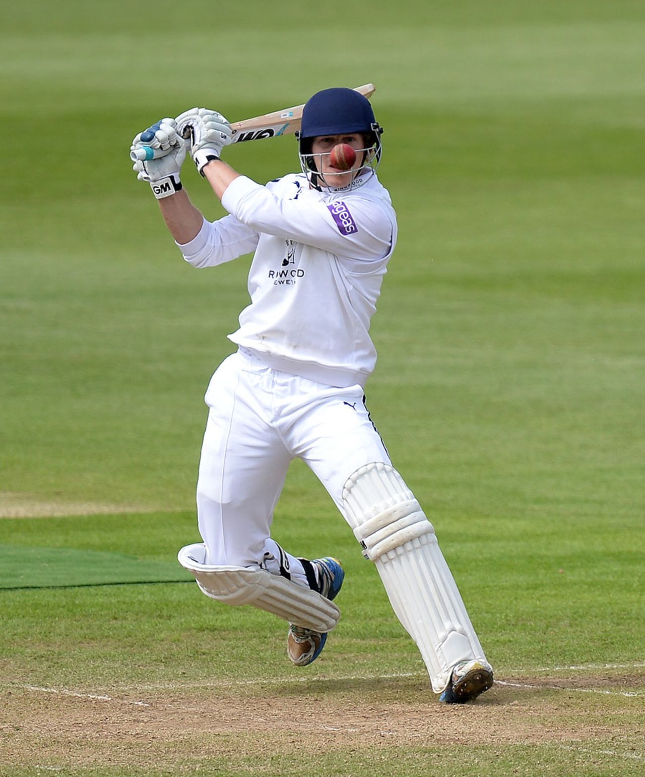 Jimmy Adams cuts on his way to 67, Hampshire v Derbyshire, County Championship, Division Two, Ageas Bowl, 3rd day, June 3, 2014