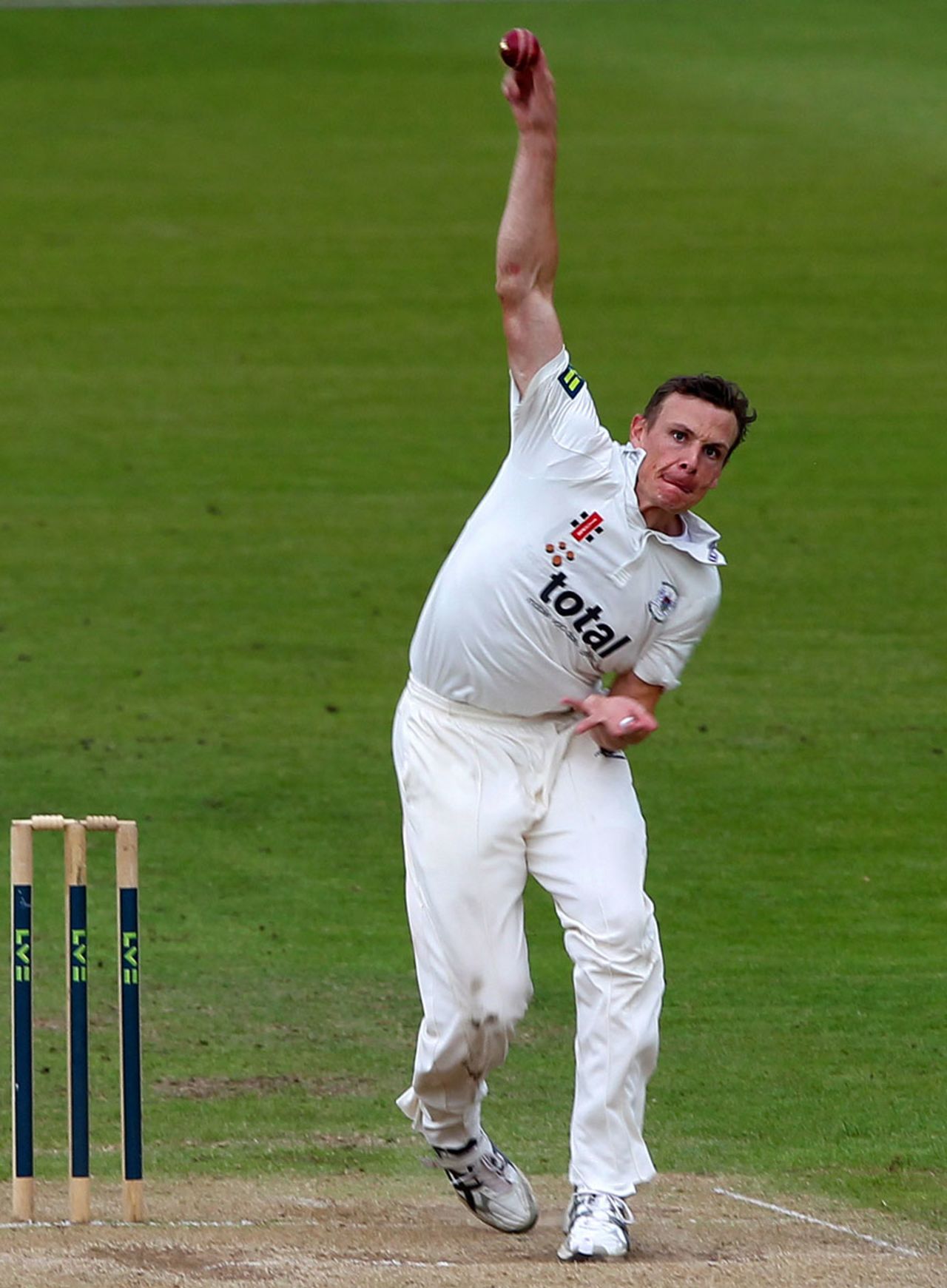 Will Gidman was back bowling after a first-innings five-for, Leicestershire v Gloucestershire, County Championship, Division Two, Grace Road, 2nd day, June 3, 2014