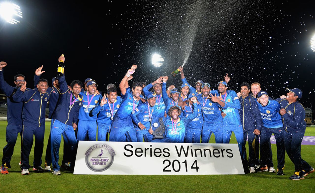 Sri Lanka celebrate their series victory, England v Sri Lanka, 5th ODI, Edgbaston, June 3, 2014