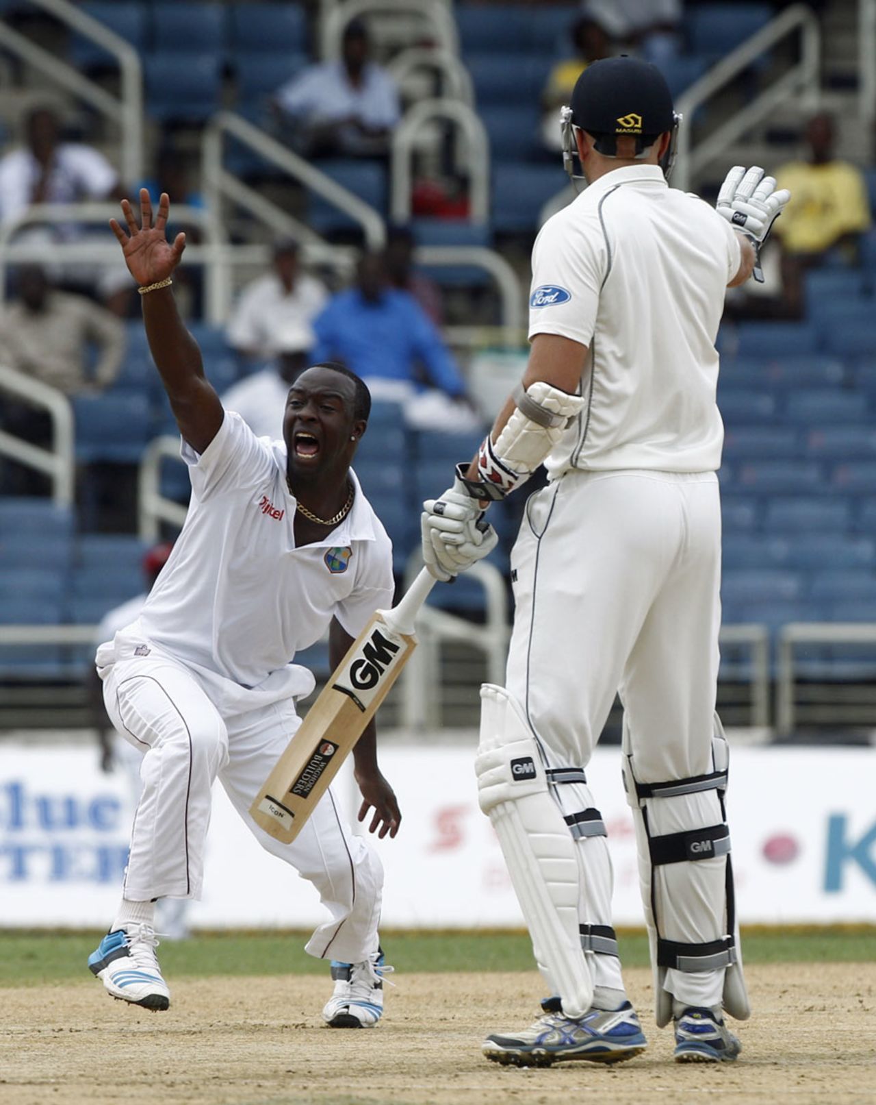 Kemar Roach played his first Test in more than a year, West Indies v New Zealand, 1st Test, Kingston, 1st day, June 8, 2014