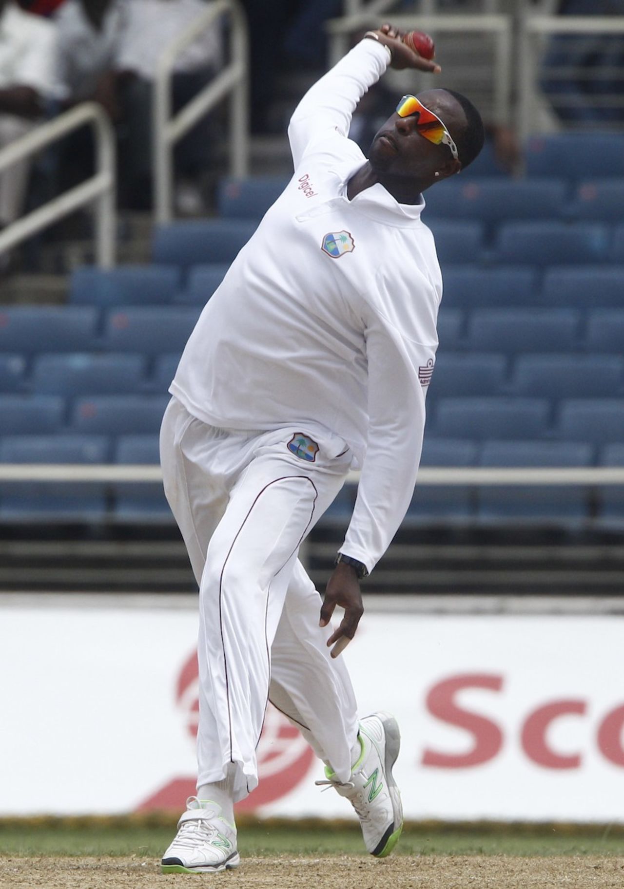 Shane Shillingford bowls at Sabina Park, West Indies v New Zealand, 1st Test, Kingston, 1st day, June 8, 2014