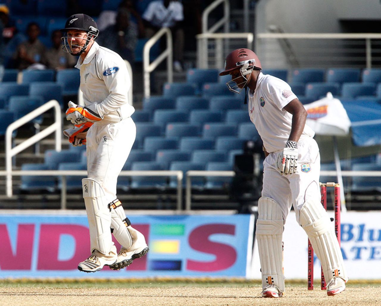 BJ Watling is ecstatic after Shivnarine Chanderpaul is adjudged lbw, West Indies v New Zealand, 1st Test, Jamaica, 4th day, June 11, 2014