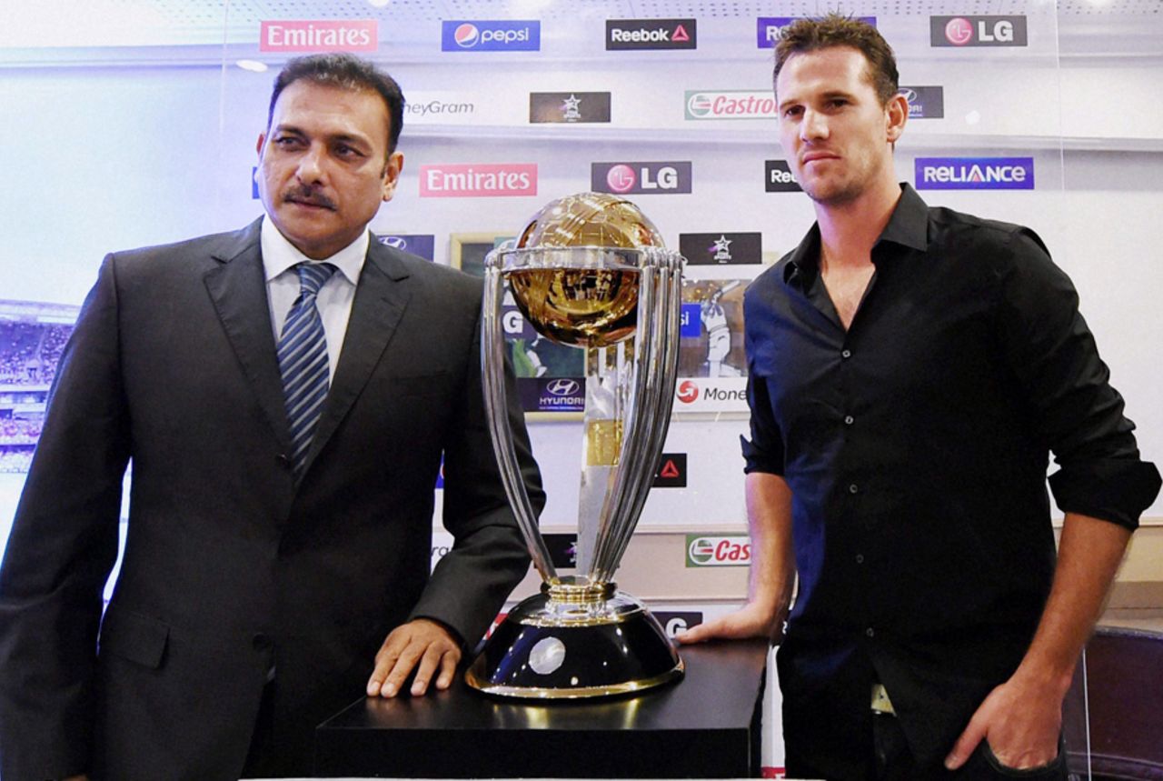 Ravi Shastri and Shaun Tait at the unveiling of the World Cup trophy, Mumbai, June 12, 2014