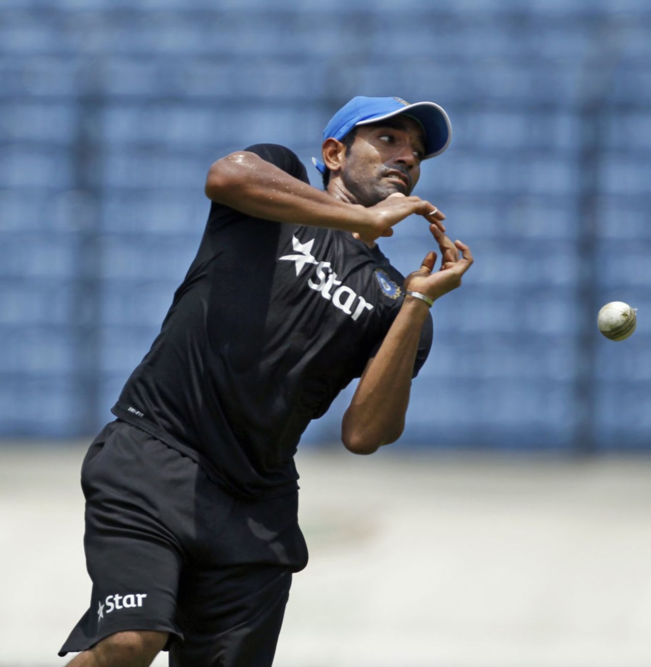 Robin Uthappa during a fielding drill, Mirpur, June 14, 2014