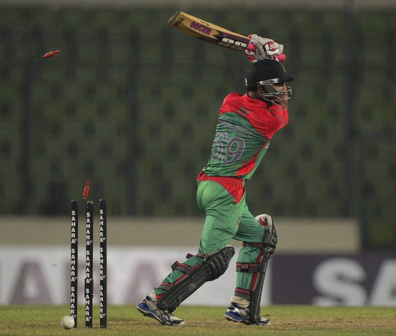 Nasir Hossain was bowled for 5, Bangladesh v India, 2nd ODI, Mirpur, June 17, 2014