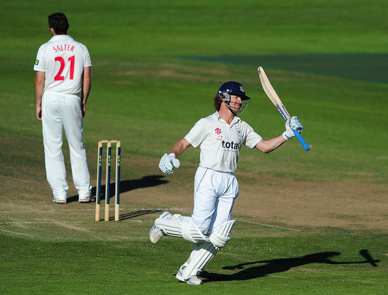 Hamish Marshall completes his hundred, Gloucestershire v Glamorgan, County Championship, Division Two, Bristol, 1st day, June 21, 2014