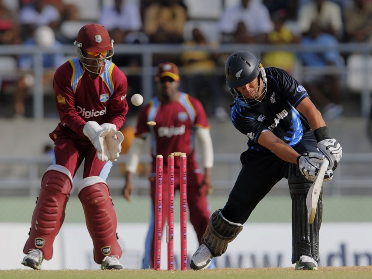Ross Taylor lost his wicket to Sunil Narine, West Indies v New Zealand, 2nd T20I, Dominica, July 6, 2014