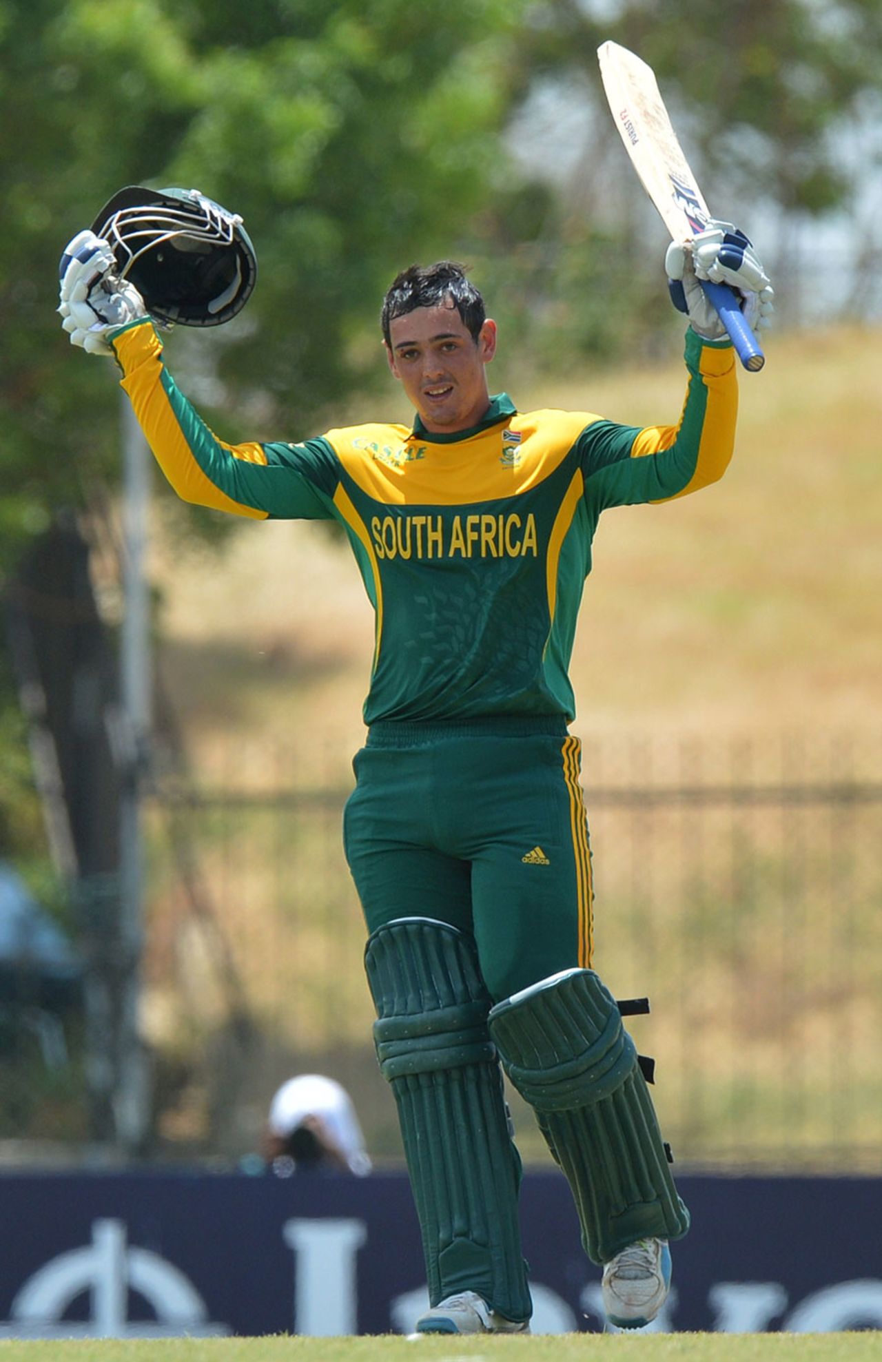 Quinton de Kock celebrates his fifth ODI hundred, Sri Lanka v South Africa, 3rd ODI, Hambantota, July 12, 2014
