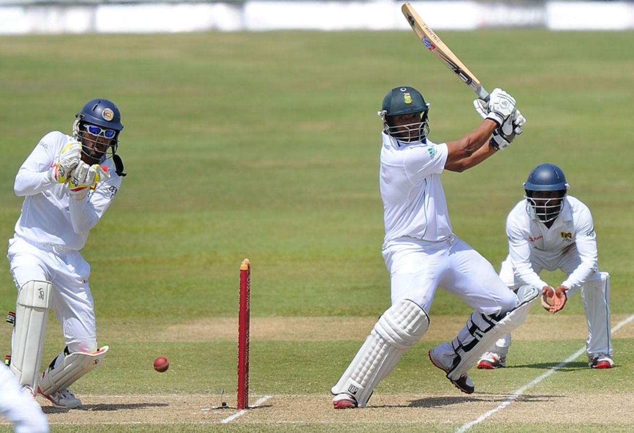 Vernon Philander scored a stubborn 27, Sri Lanka v South Africa, 1st Test, Galle, 2nd day, July 17, 2014