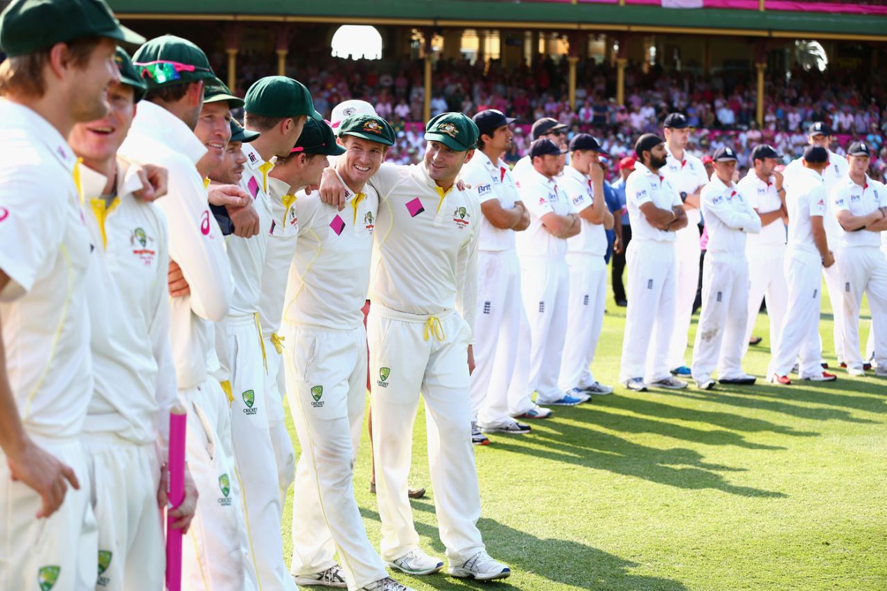 Opposite moods in the two teams, Australia v England, 5th Test, Sydney, 3rd day, January 5, 2014