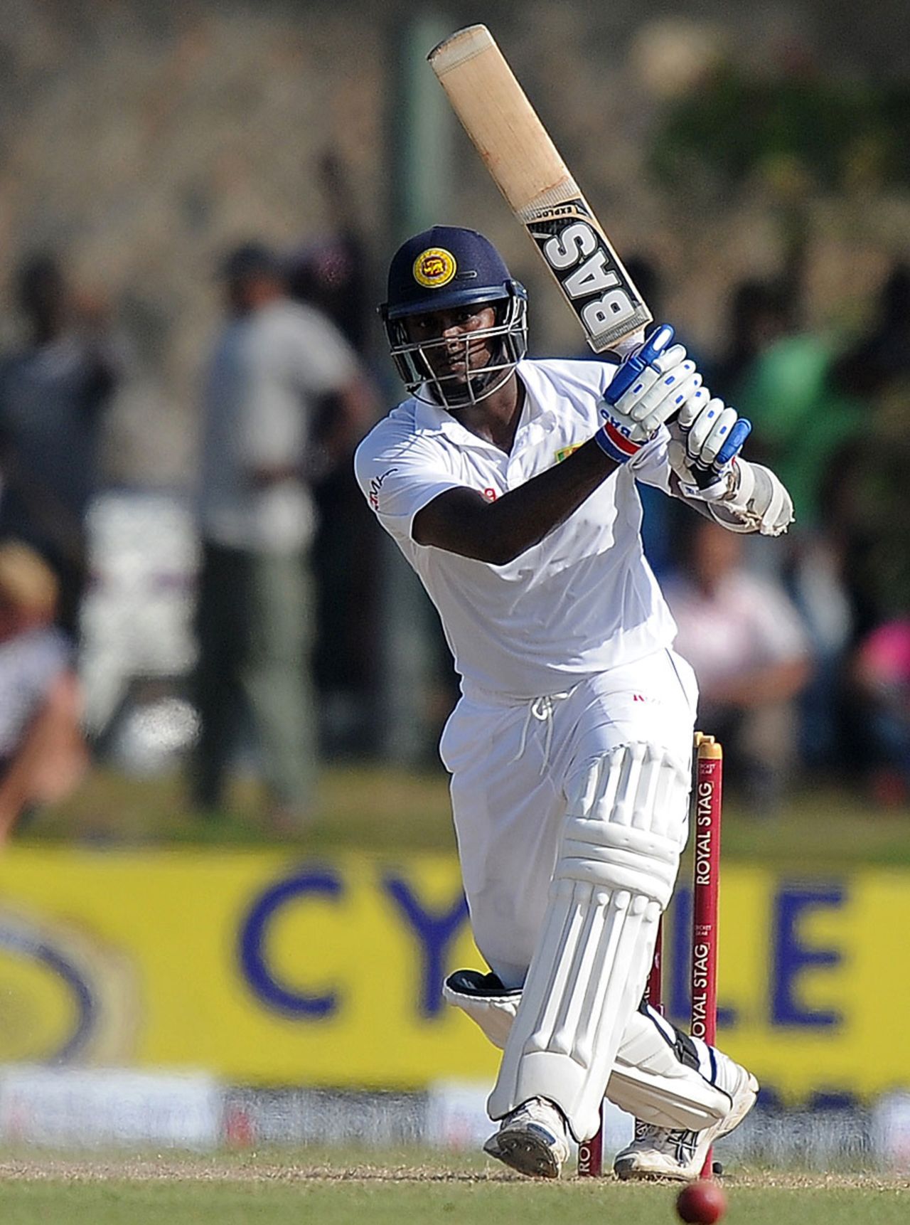 Angelo Mathews drives down the ground, Sri Lanka v South Africa, 1st Test, Galle, 3rd day, July 18, 2014