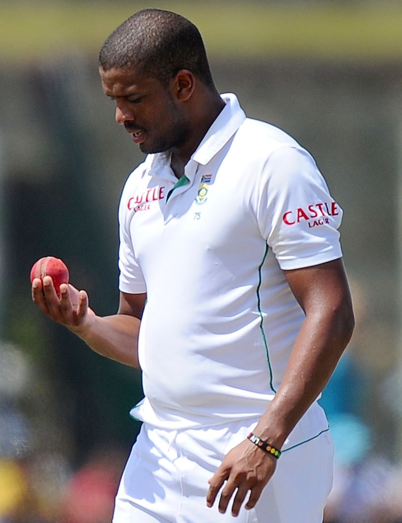 Vernon Philander examines the condition of the ball, Sri Lanka v South Africa, 1st Test, Galle, 5th day, July 20, 2014