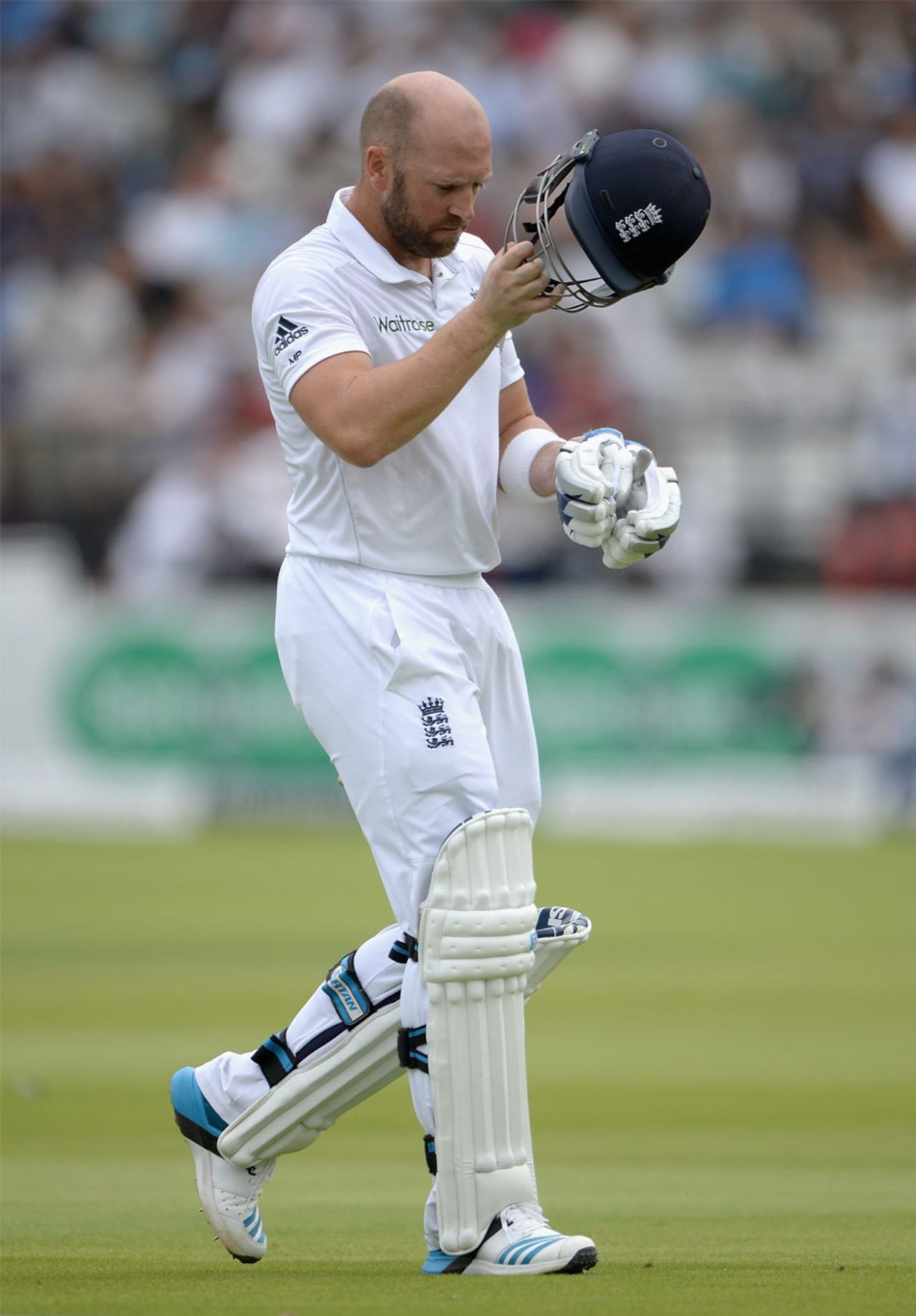 Matt Prior trudges off the field after holing out in the deep, England v India, 2nd Investec Test, Lord's, 5th day, July 21, 2014