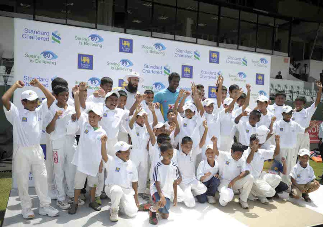 Hashim Amla and Angelo Mathews at a charity event for the visually impaired, Colombo, July 23, 2014