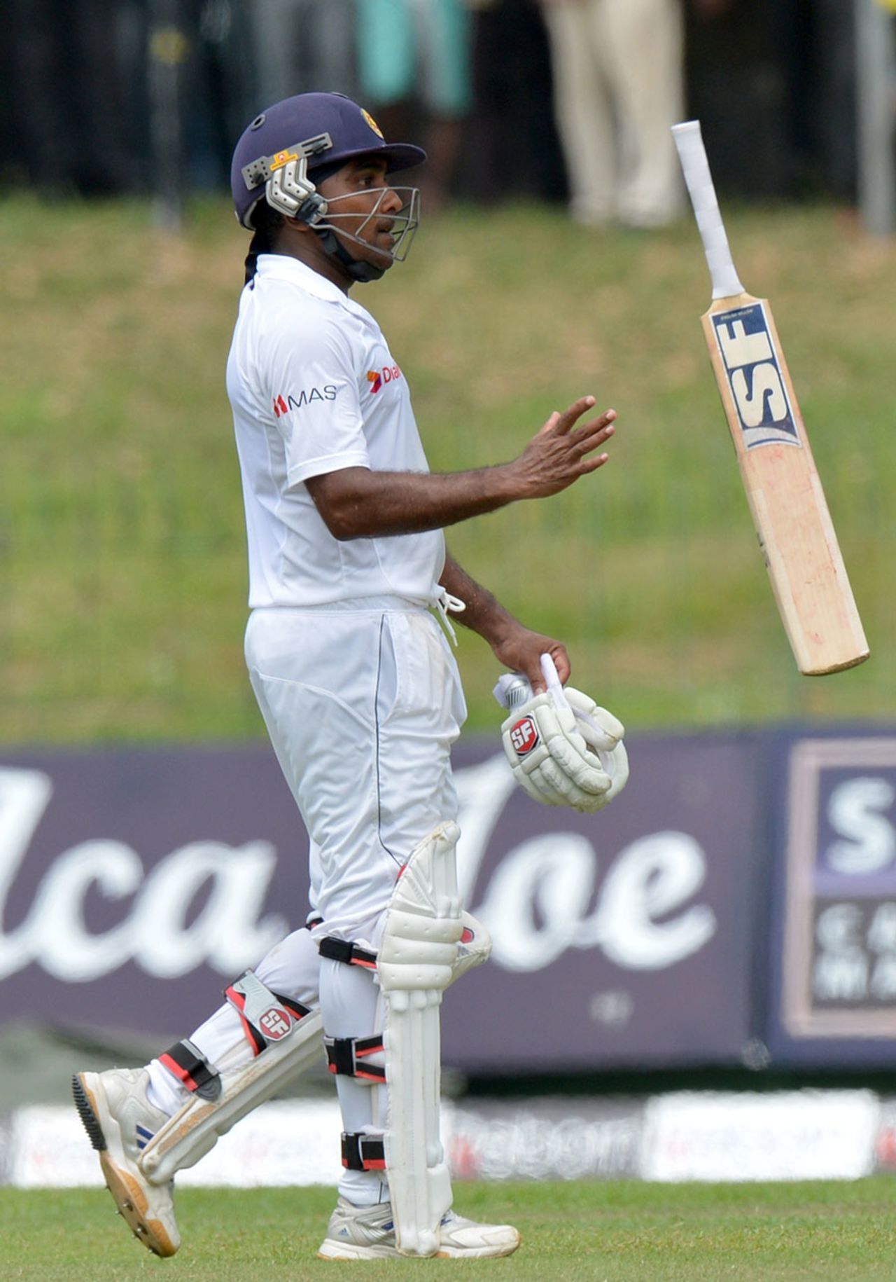 Mahela Jayawardene walks back to the pavilion, Sri Lanka v South Africa, 2nd Test, Colombo, 2nd day, July 25, 2014