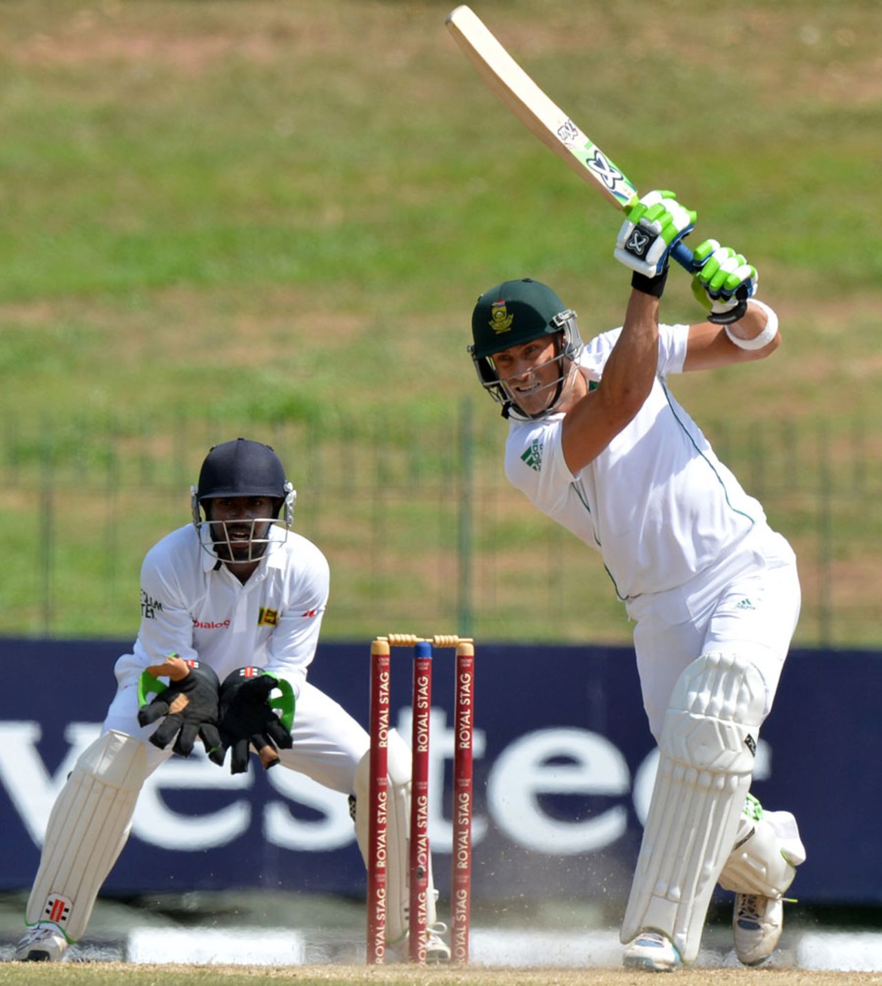 Faf du Plessis goes on the attack, Sri Lanka v South Africa, 2nd Test, Colombo, 2nd day, July 25, 2014
