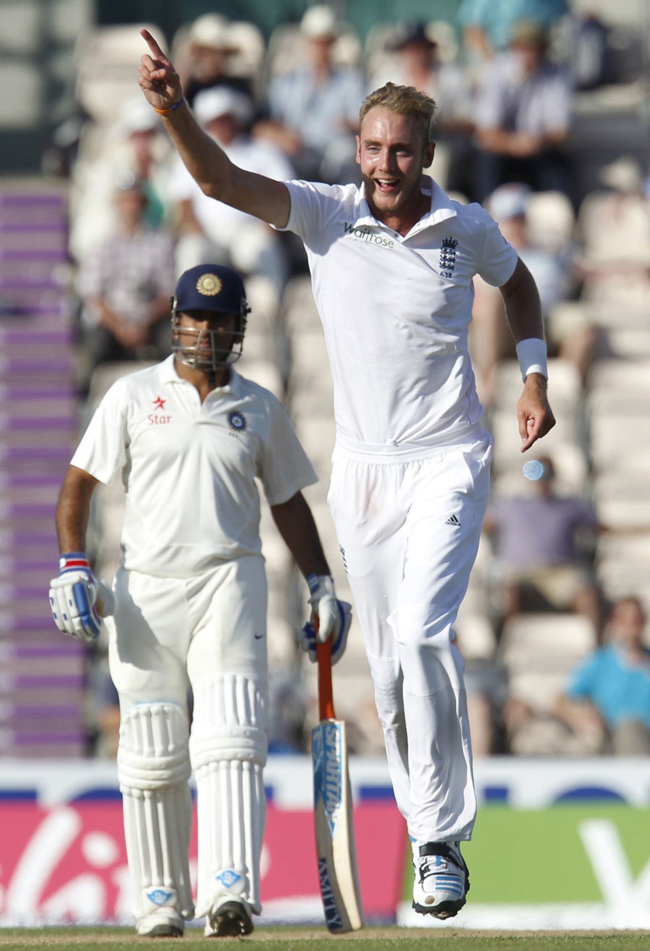 Stuart Broad picked up his third wicket late in the day, England v India, 3rd Investec Test, Ageas Bowl, 3rd day, July 29, 2014