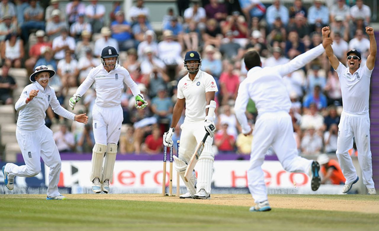Moeen Ali completed victory by bowling Pankaj Singh England v India, 3rd Investec Test, Ageas Bowl, 5th day, July 31, 2014