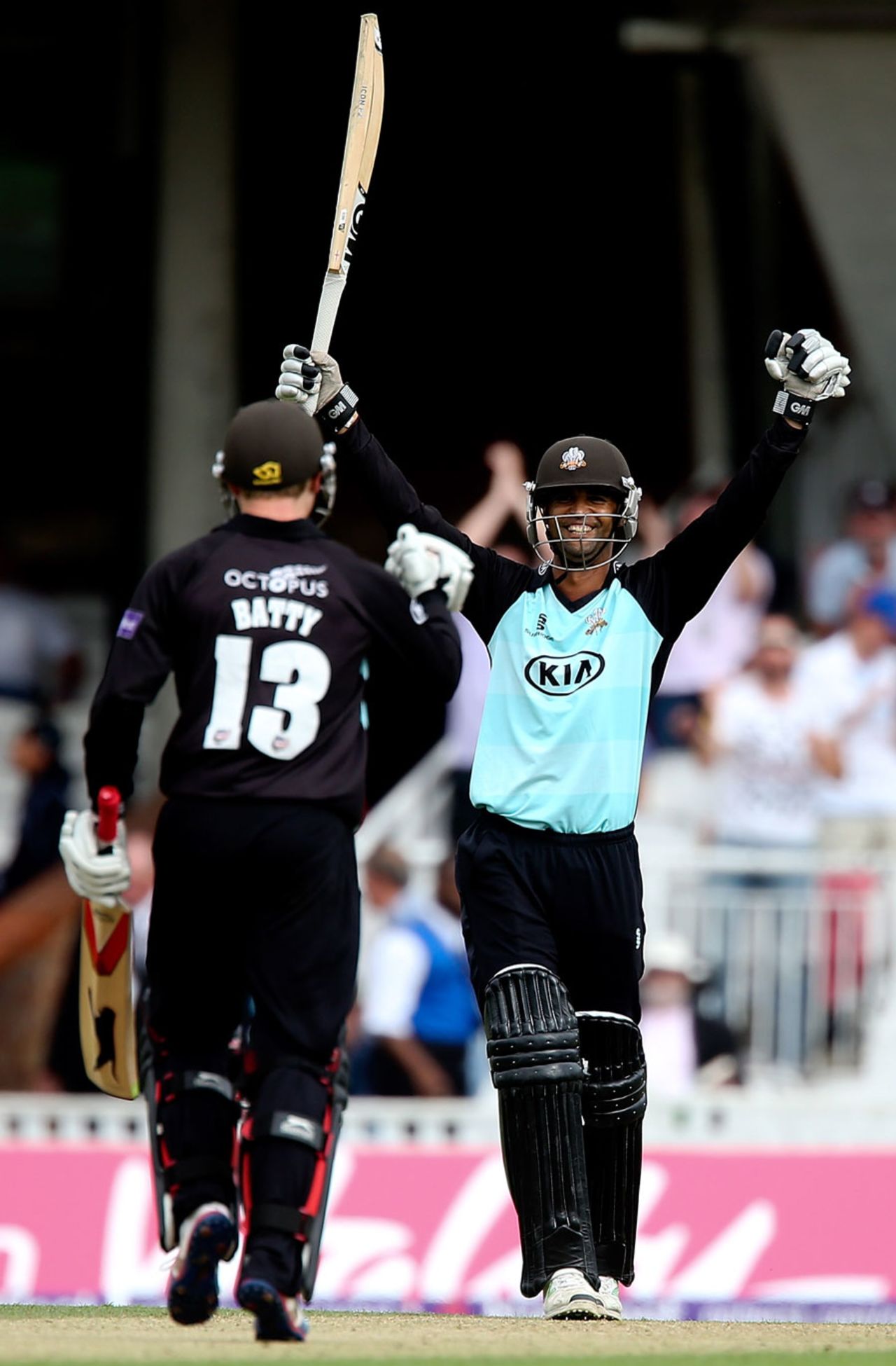 Robin Peterson celebrates hitting the winning runs, Surrey v Worcestershire, NatWest T20 Blast quarter-final, The Oval, August 2, 2014