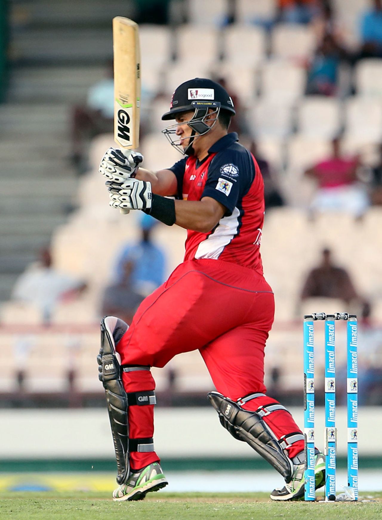 Ross Taylor scored an unbeaten 35 to guide Red Steel home, St Lucia Zouks v Trinidad & Tobago Red Steel, CPL 2014, Gros Islet, August 2, 2014