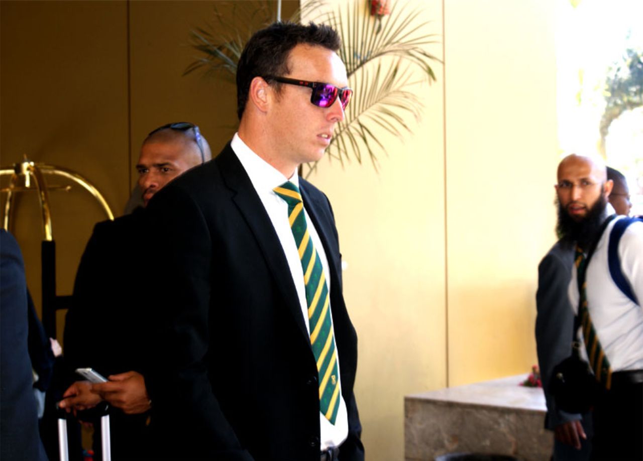 Kyle Abbott arrives in Harare for the only Test against Zimbabwe, Harare, August 6, 2014