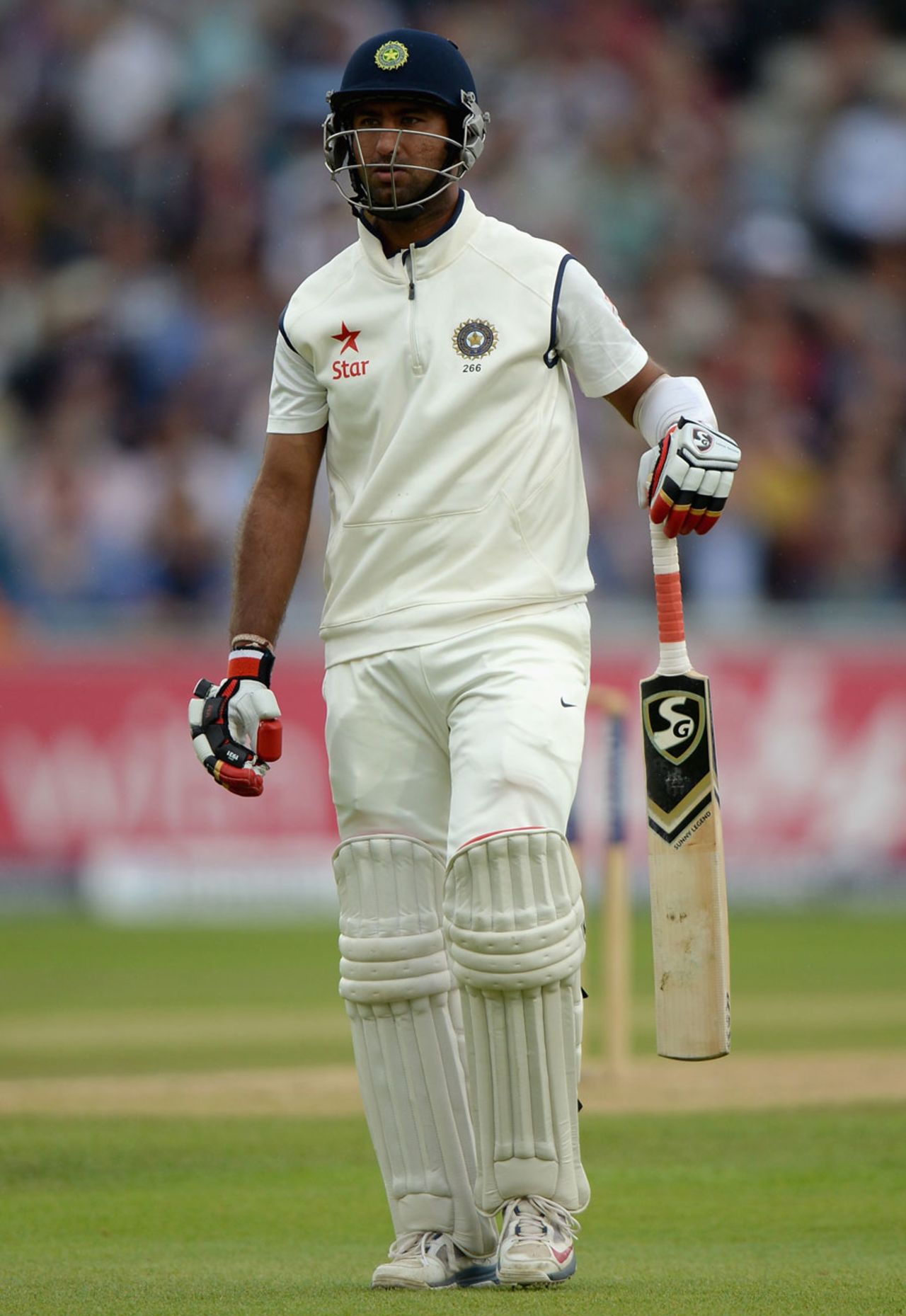 Cheteshwar Pujara's dismissal left India 8 for 4, England v India, 4th Test, Old Trafford, 1st day, August 7, 2014