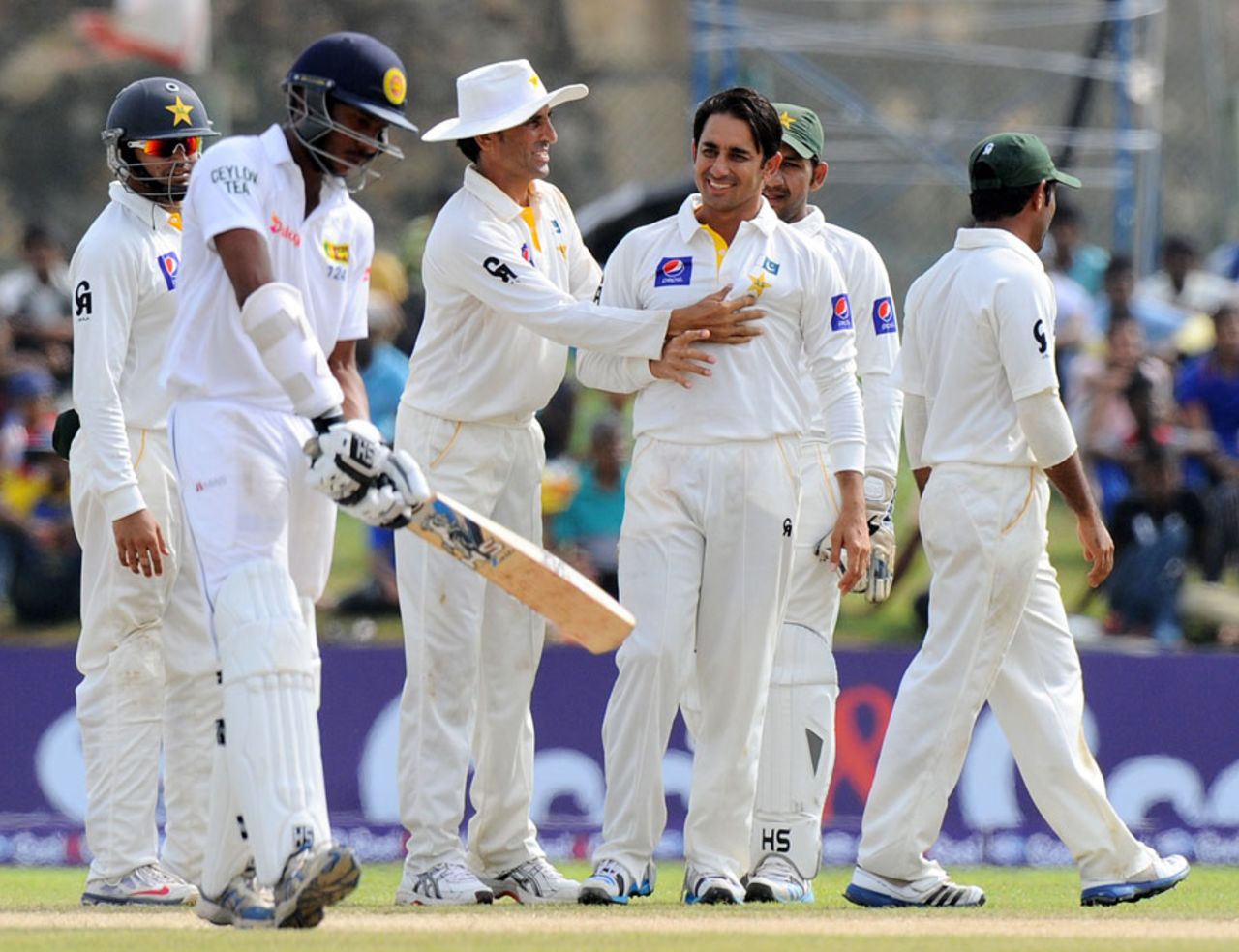 Saeed Ajmal took four quick wickets, Sri Lanka v Pakistan, 1st Test, Galle, 4th day, August 9, 2014