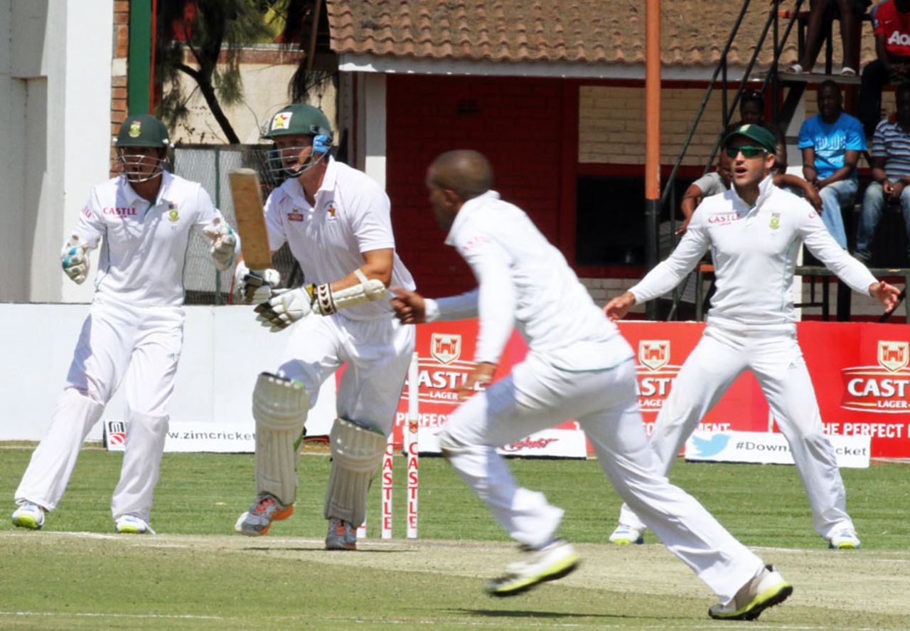 Mark Vermeulen looks for a single, Zimbabwe v South Africa, only Test, Harare, 4th day, August 12, 2014