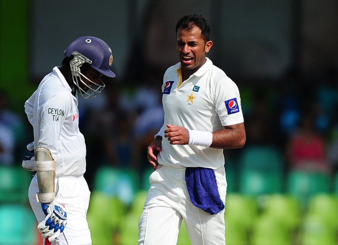 Wahab Riaz celebrates the dismissal of Upul Tharanga, Sri Lanka v Pakistan, 2nd Test, Colombo, 1st day, August 14, 2014
