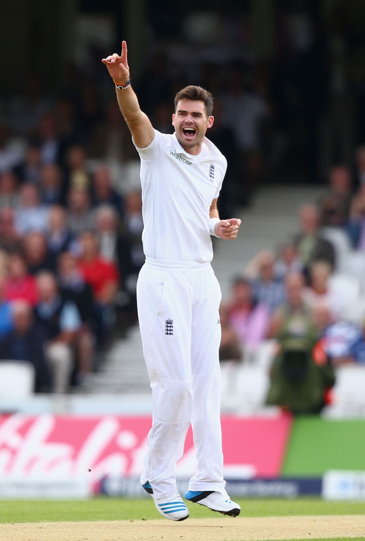 James Anderson enjoyed early success, England v India, 5th Investec Test, The Oval, 1st day, August 15, 2014