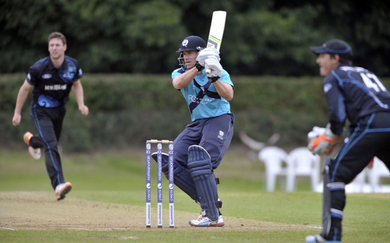 Richie Berrington pulls on his way to 42, Scotland v New Zealand A, Tour match, Ayr, August 15, 2014