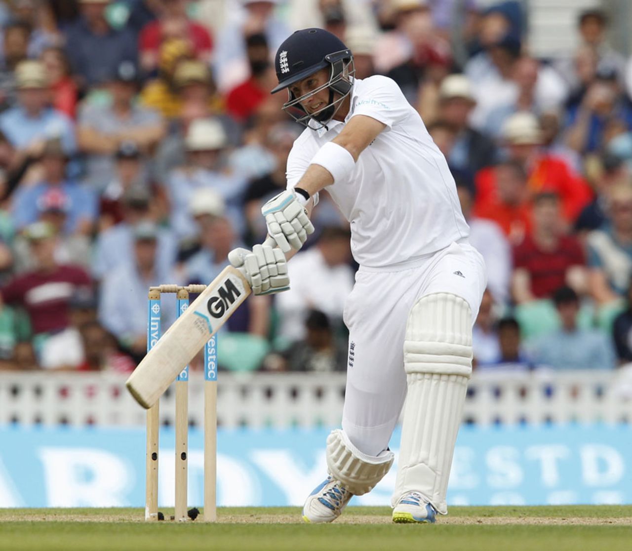 Joe Root flays the ball through the off side, England v India, 5th Investec Test, The Oval, 2nd day, August 16, 2014