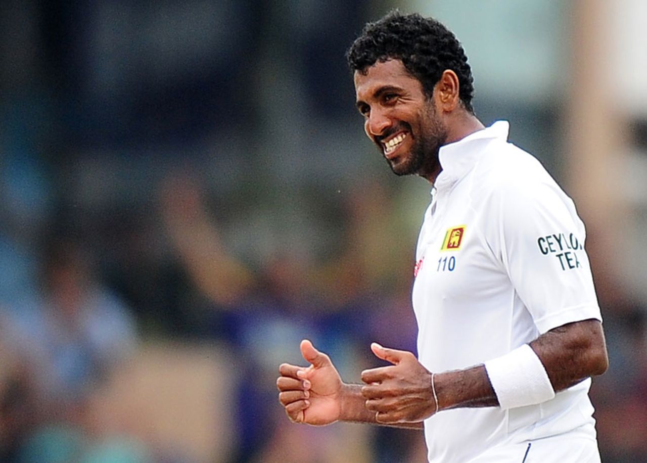 Dhammika Prasad provided two early breakthroughs, Sri Lanka v Pakistan, 2nd Test, Colombo, 4th day, August 17, 2014