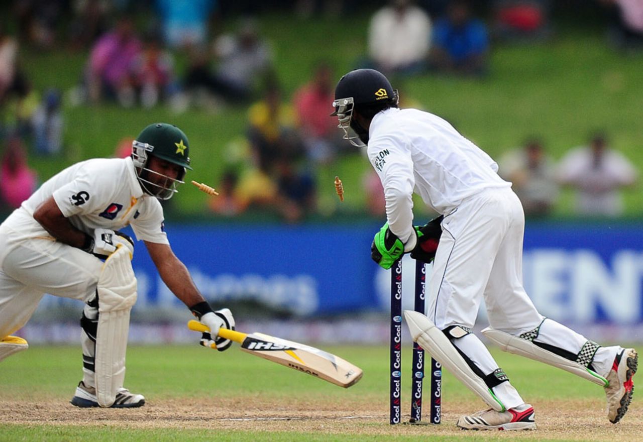 Asad Shafiq is stumped by Niroshan Dickwella, Sri Lanka v Pakistan, 2nd Test, Colombo, 4th day, August 17, 2014