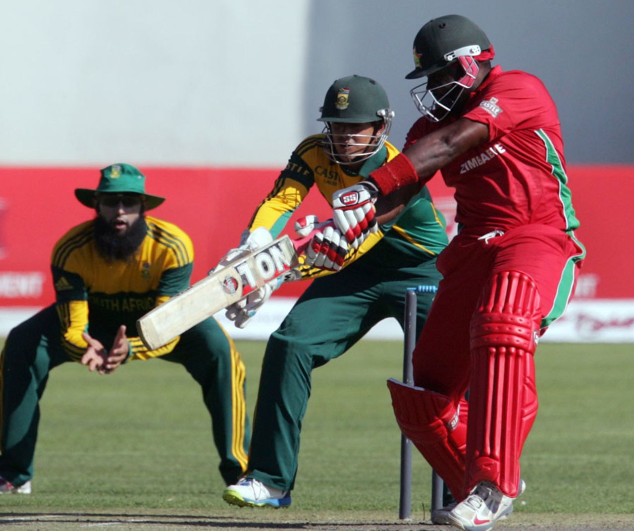 Hamilton Masakadza cuts on his way to 61, Zimbabwe v South Africa, 1st ODI, Bulawayo, August 17, 2014