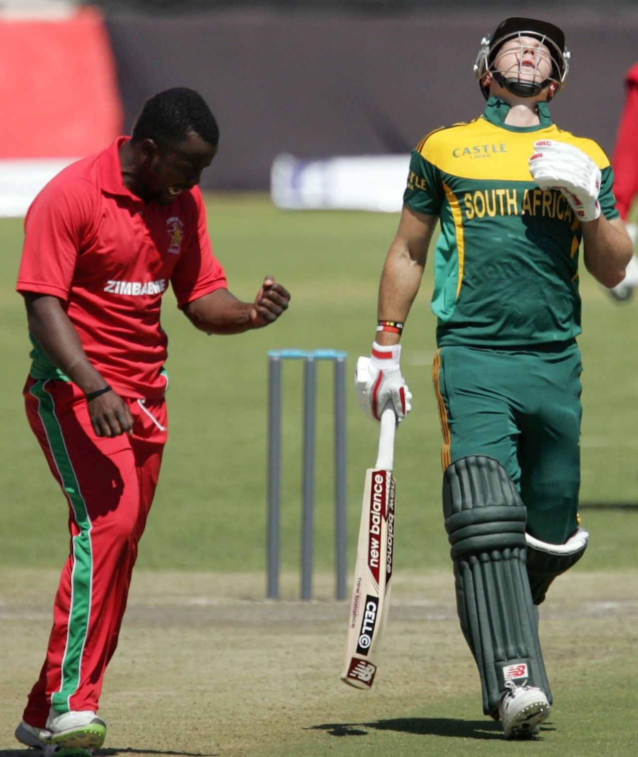 Brian Vitori is pumped after taking a wicket, Zimbabwe v South Africa, 2nd ODI, Bulawayo, August 19, 2014