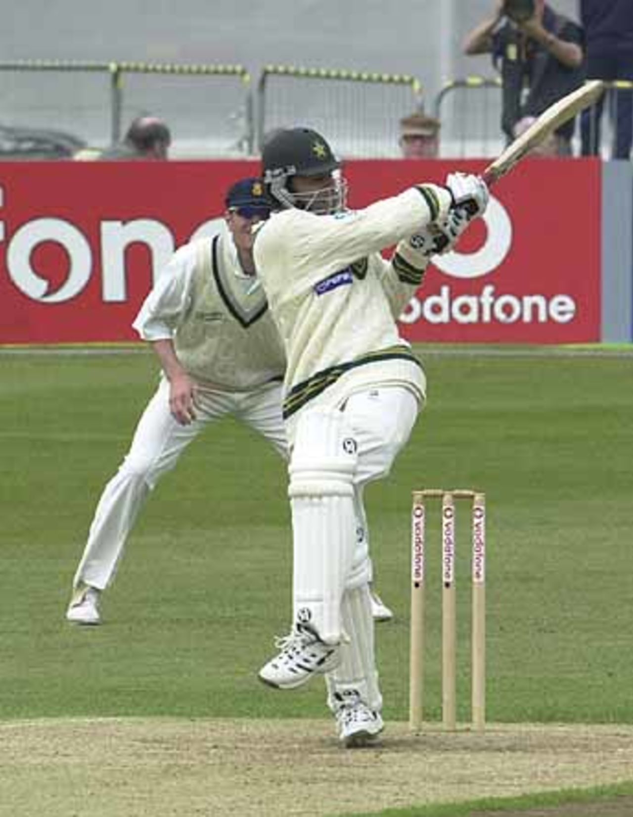 Derbyshire v The Pakistanis , Vodafone Challenge Match, Derby 8-10 May 2001