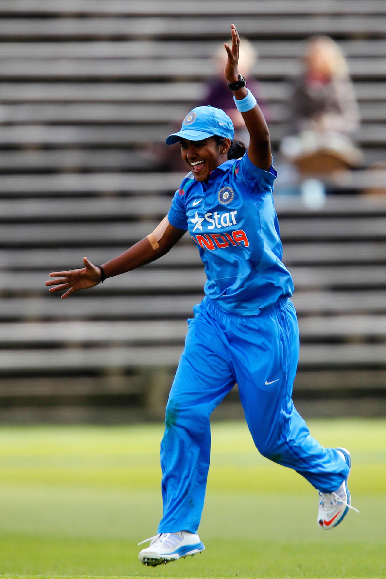 Jhulan Goswami took 3 for 30, England v India, 2nd women's ODI, Scarborough, August 23, 2014