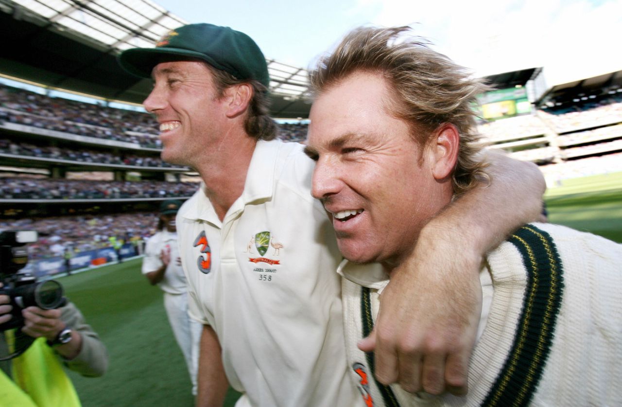 Glenn McGrath and Shane Warne exit the MCG, Australia v England, 4th Test, MCG, 3rd day, December 28, 2006 