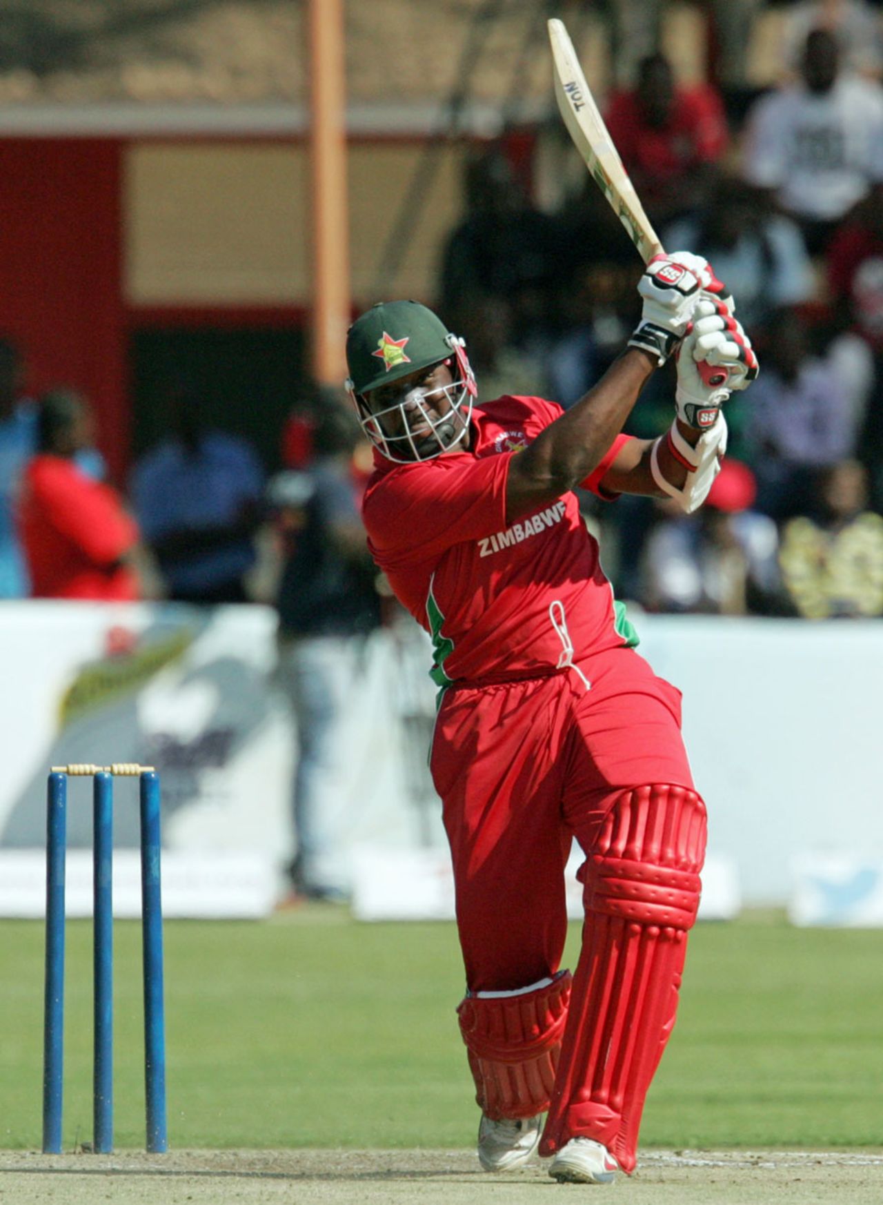 Hamilton Masakadza played a lone hand with his fifty, Zimbabwe v Australia, Tri-series, Harare, August 25, 2014